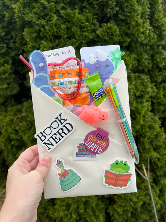 Play Date with a Book - Graphic Novel (4-6 Grade Reading Level)